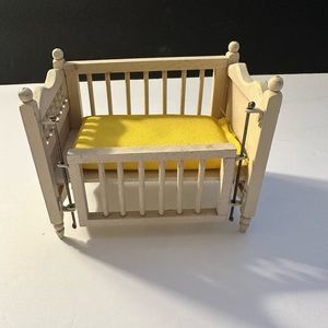 Dollhouse Baby Crib Rustic Furniture
White Lowering Side Rail